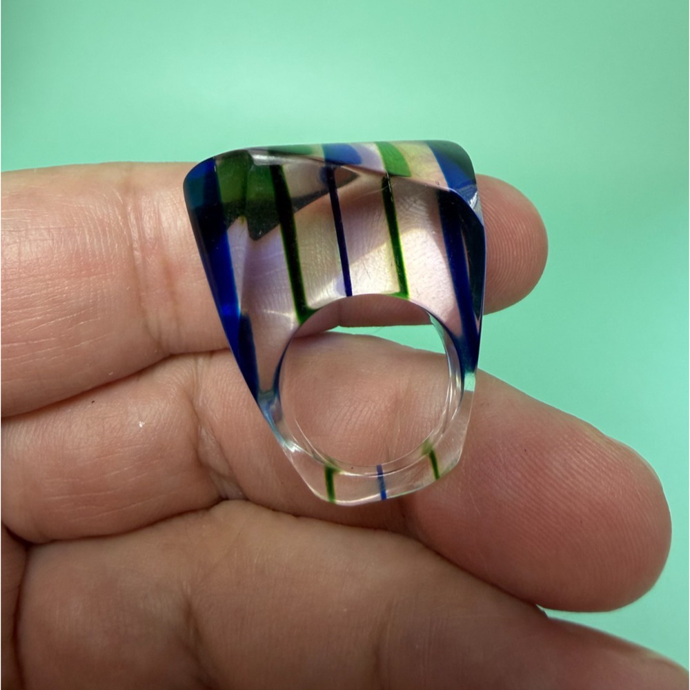 Mod Lucite Dome Ring Vintage 60s Green Yellow Blue Square Pop Art MCM Size 5.5 - Picture 7 of 10